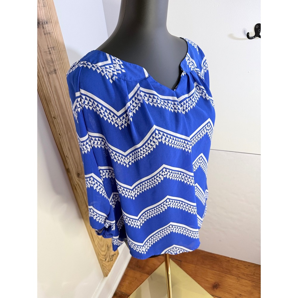 My Michelle Blue White Chevron Sheer Blouse Womens Large Chiffon 3/4 Sleeve Top